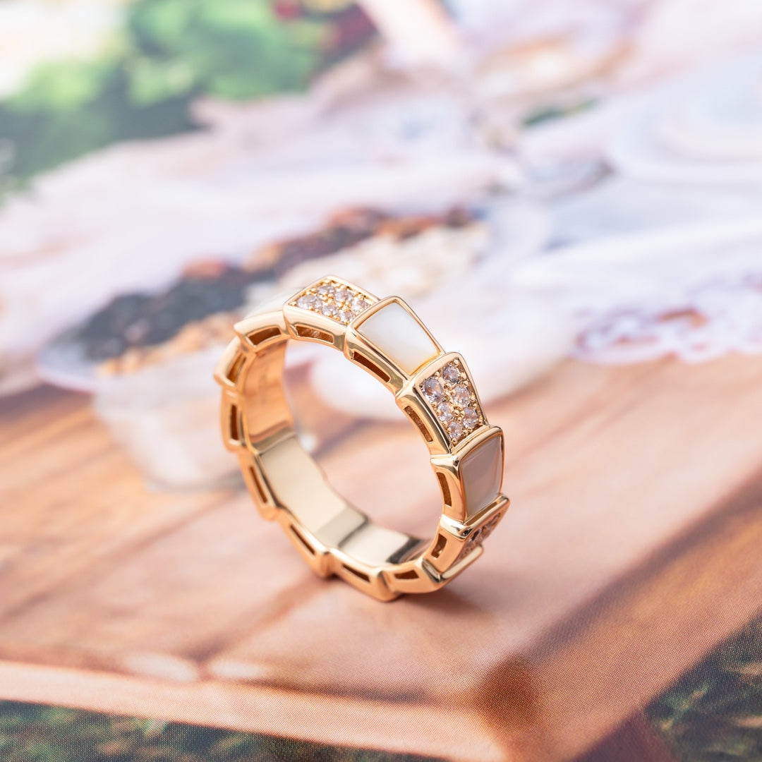 BVLGARI SERPENTI RING PINK GOLD MOP DIAMOND PAVED 4MM