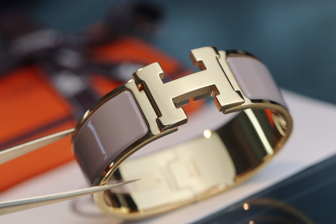 HERMES H BRACELET 18MM GOLD