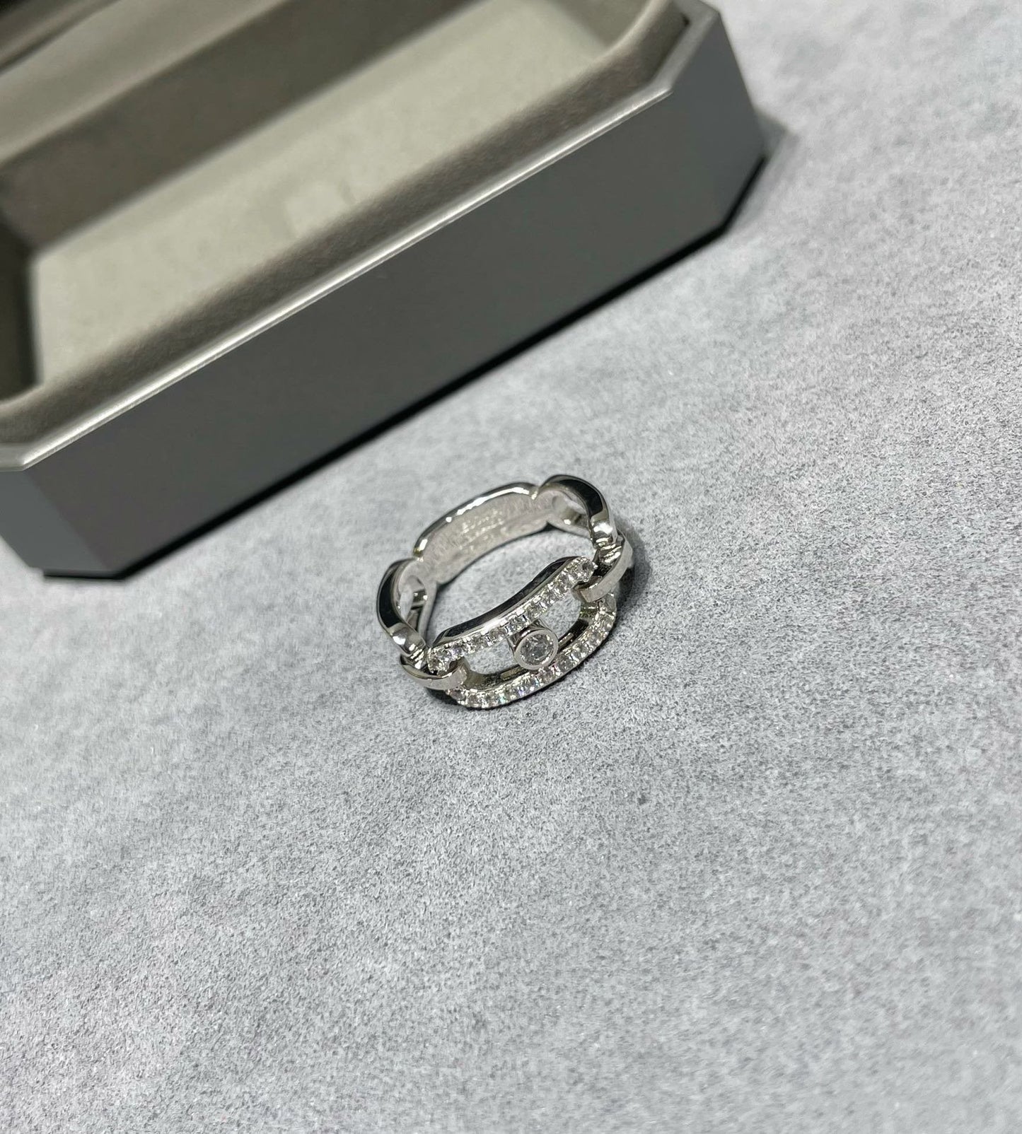 MESSIKA MOVE LINK DIAMOND PAVED RING