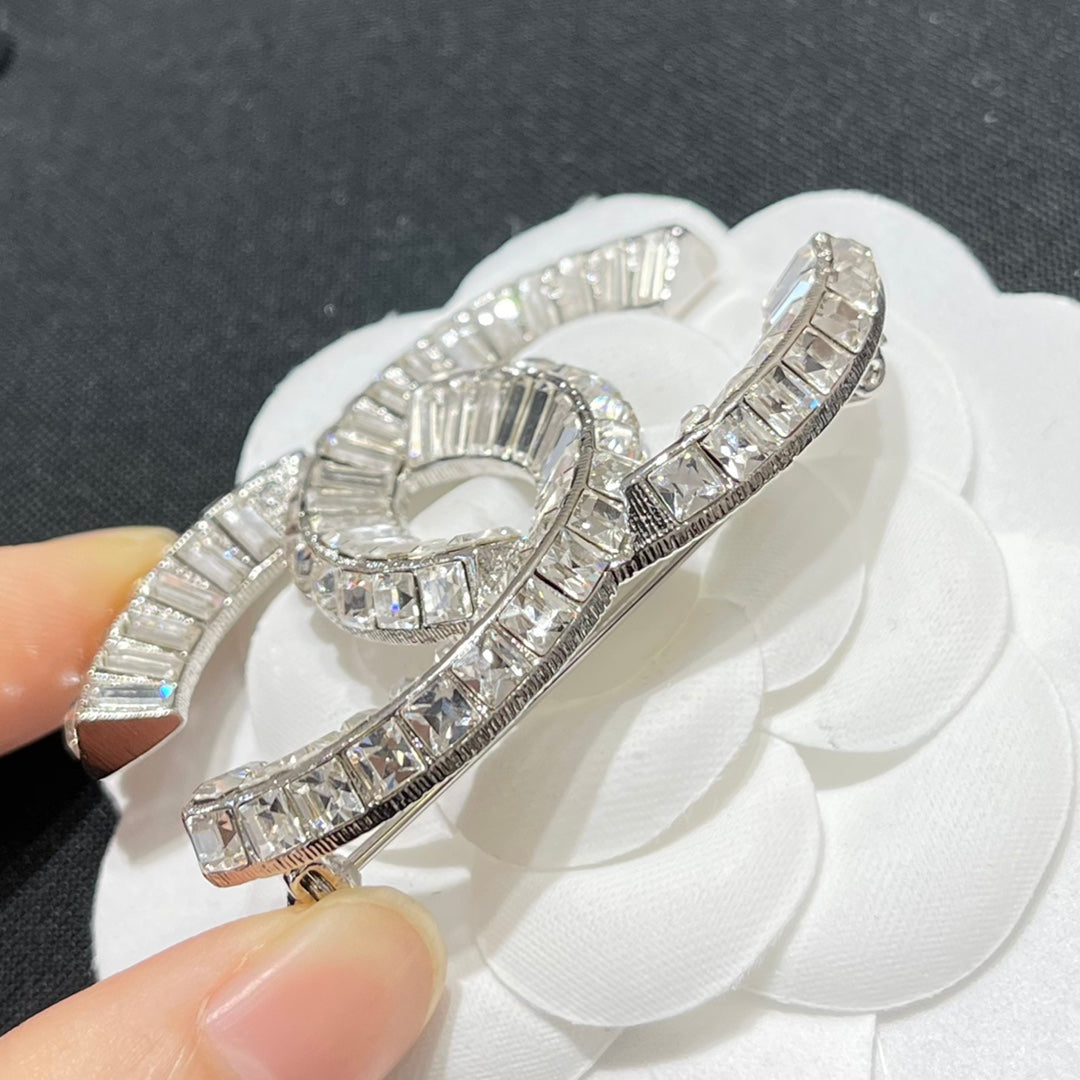 Chanel Brooch 157811