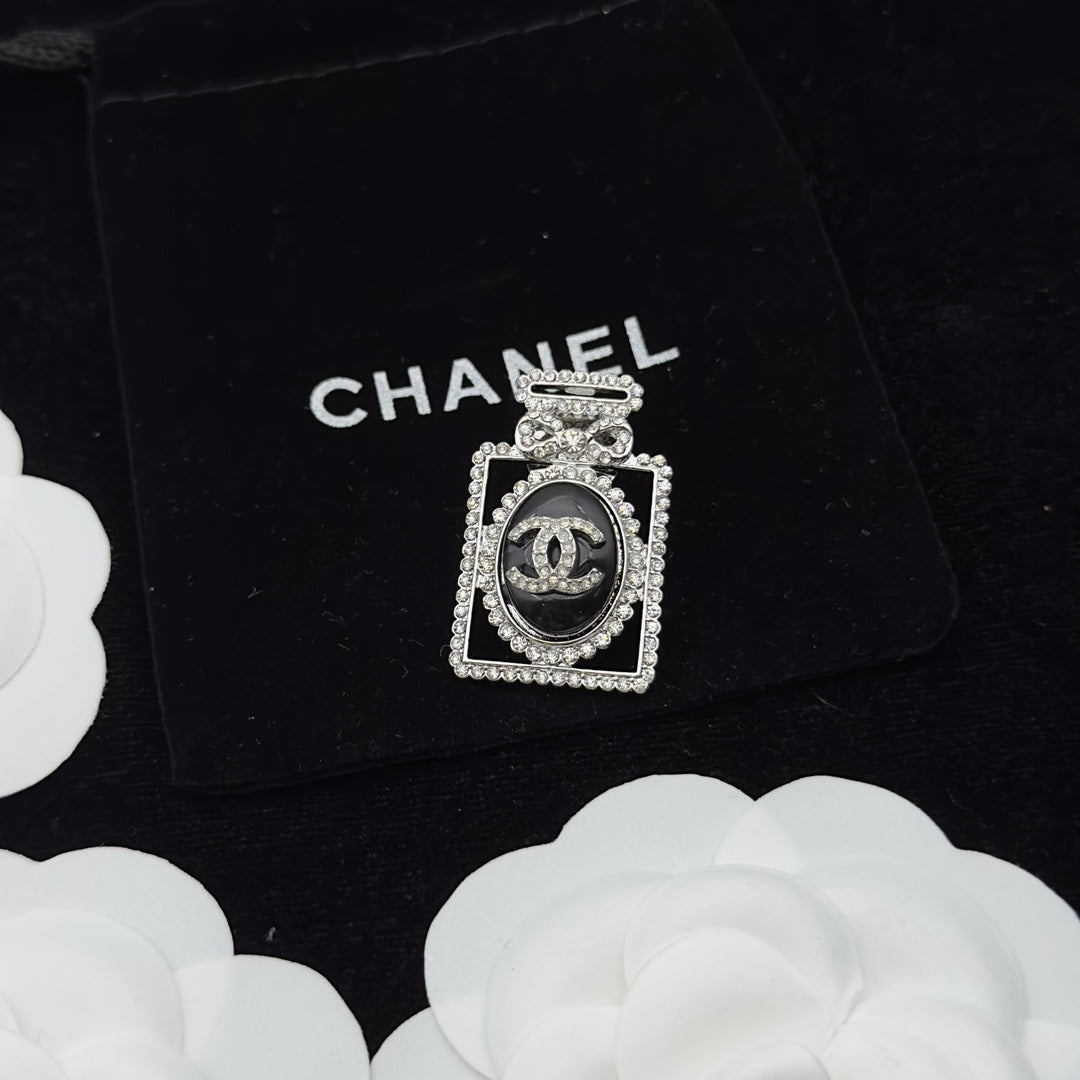 Chanel Brooch Silver 173428