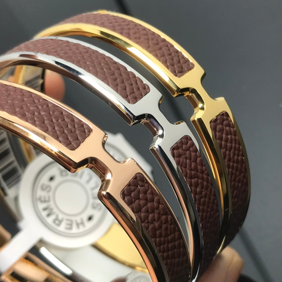 HERMES H Pig Nose Brown Bracelet
