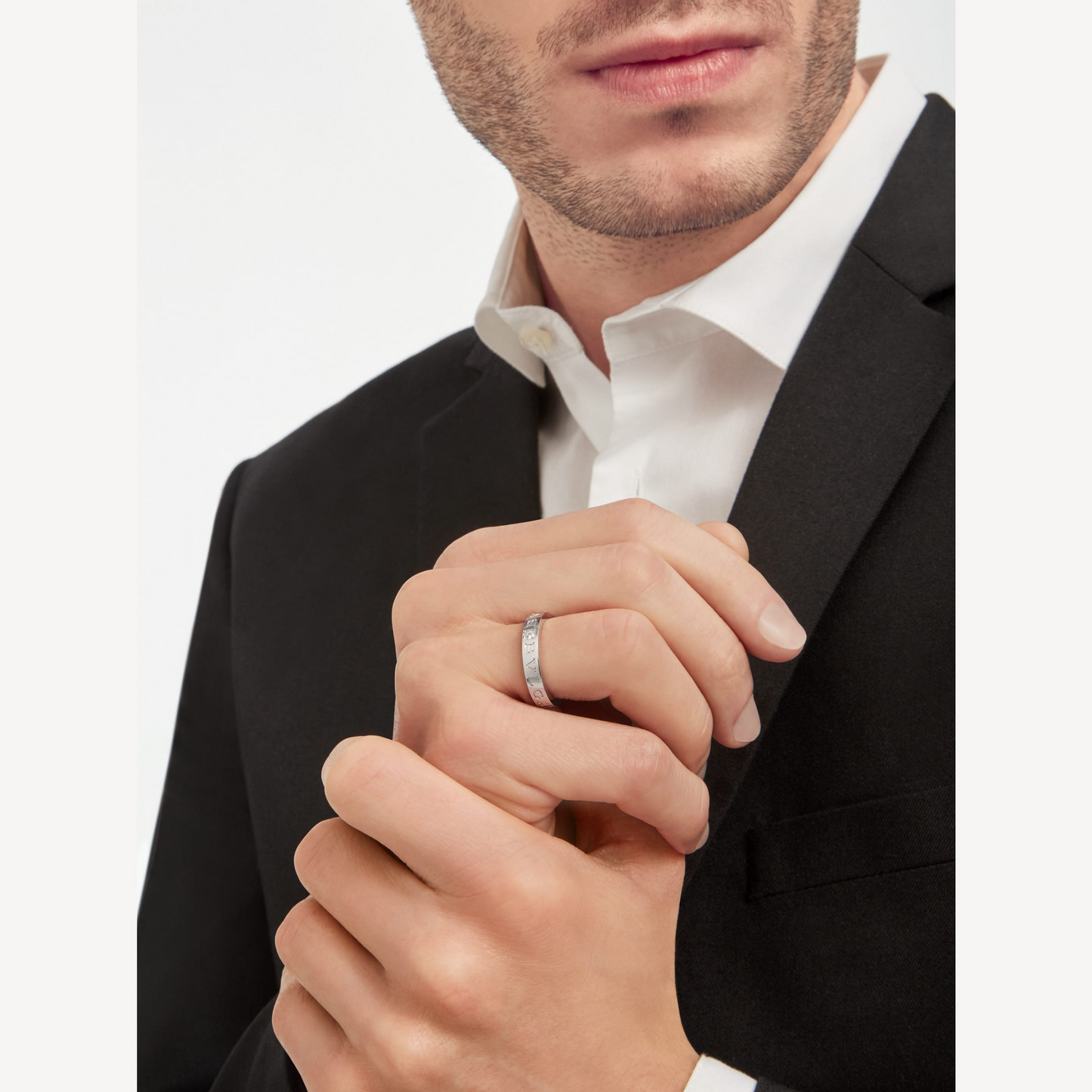 BVLGARI ZERO 1 ESSENTIAL WITH A DIAMOD RING