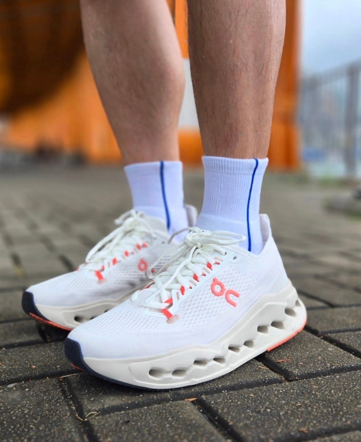 On Running Cloudsurfer Max Ivory Salmon