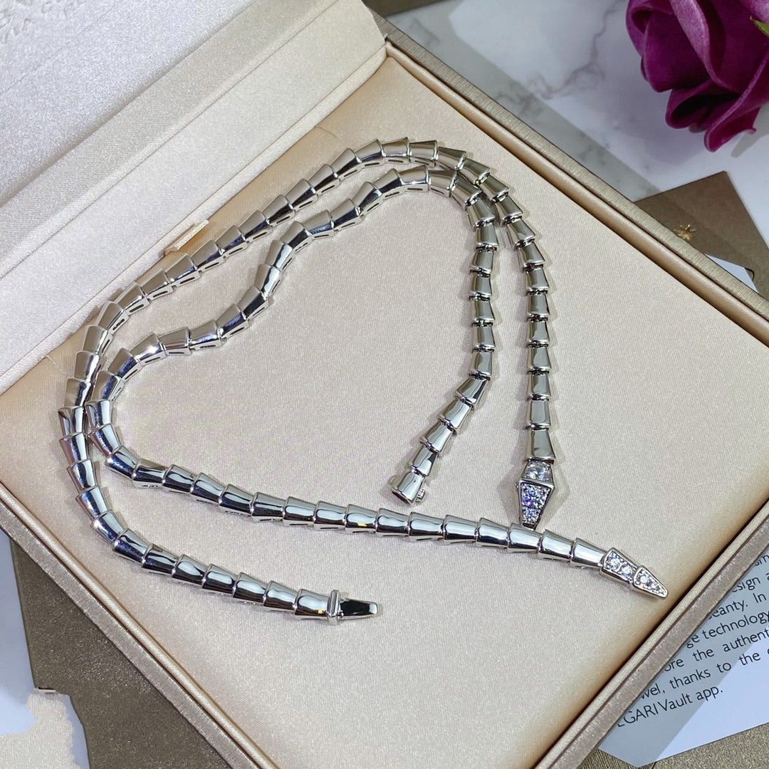 BVLGARI SERPENTI DIAMOND NECKLACE