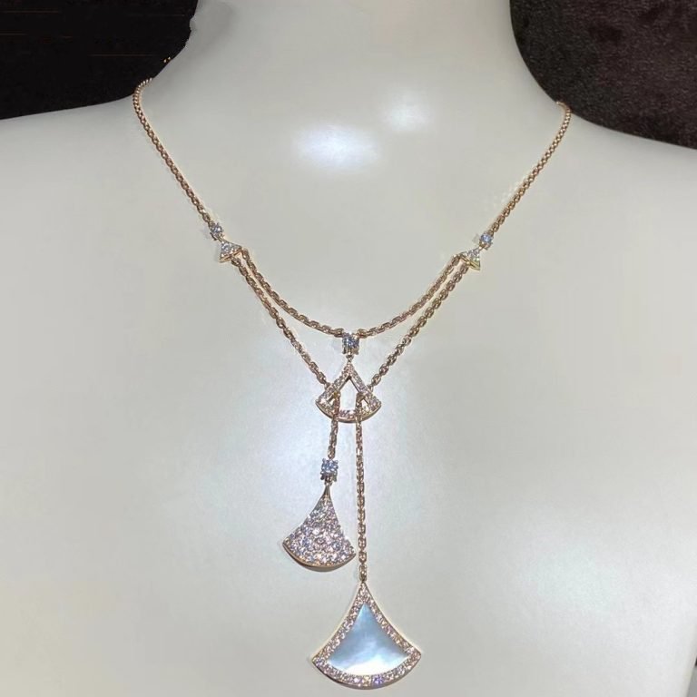 BVLGARI DREAM NECKLACE 3 MOTIF WHITE MOP DIAMOND
