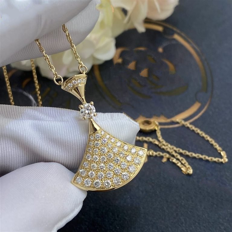 BVLGARI DREAM NECKLACE GOLD FULL DIAMOND