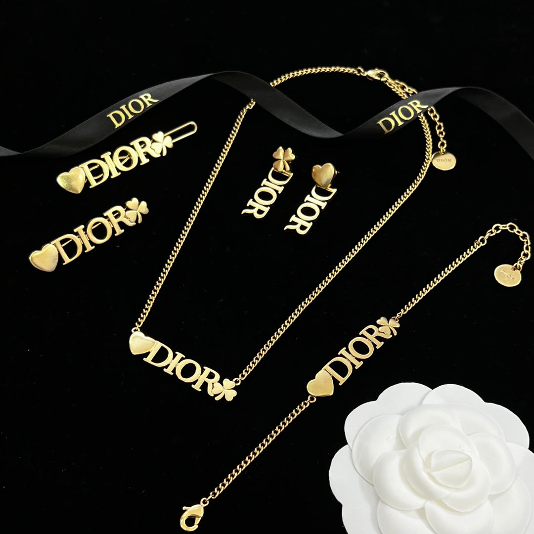 DIOR CD Brooch 09