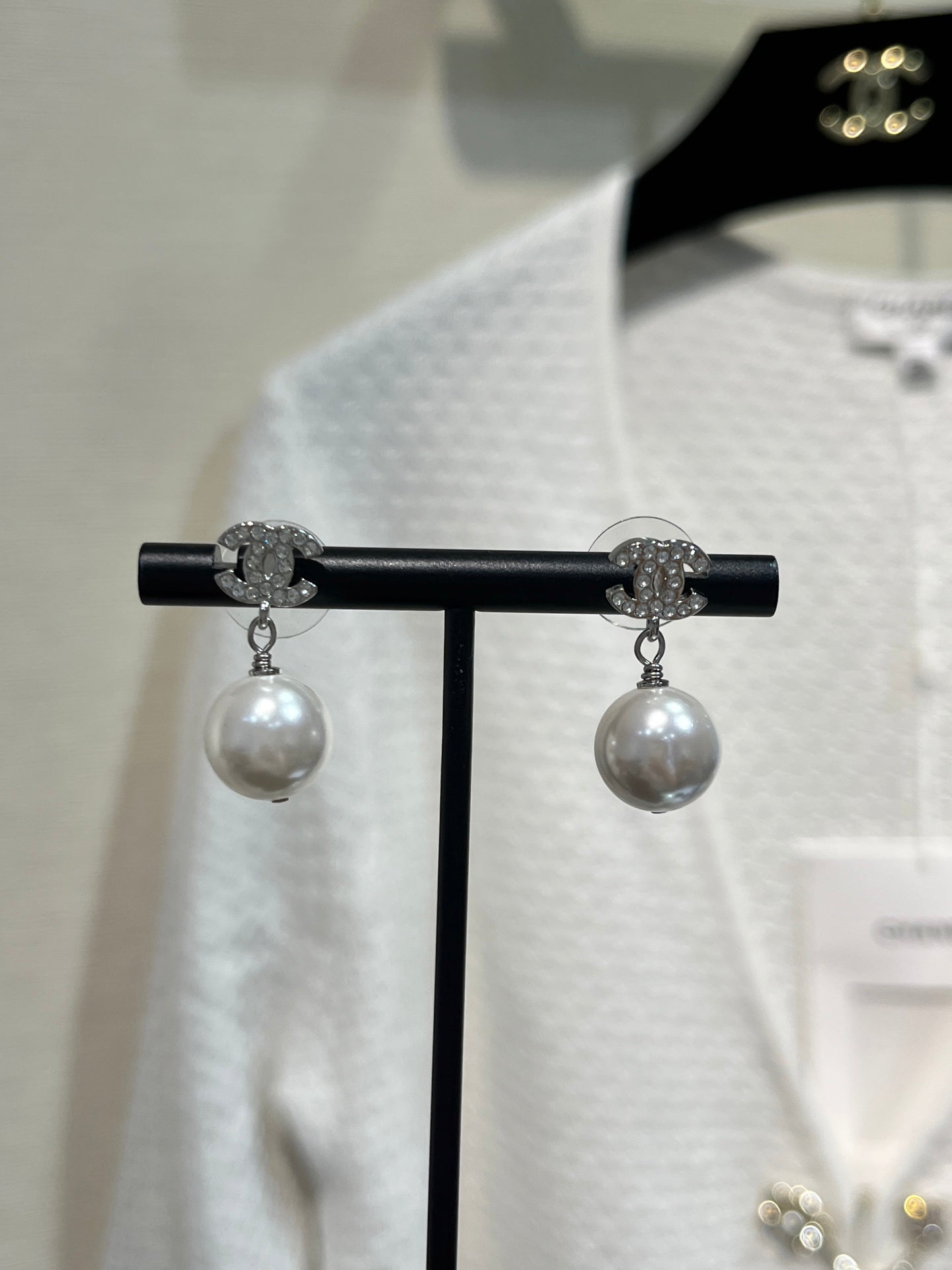 Chanel 2026 Full Diamond Double C Pearl Pendant Earrings