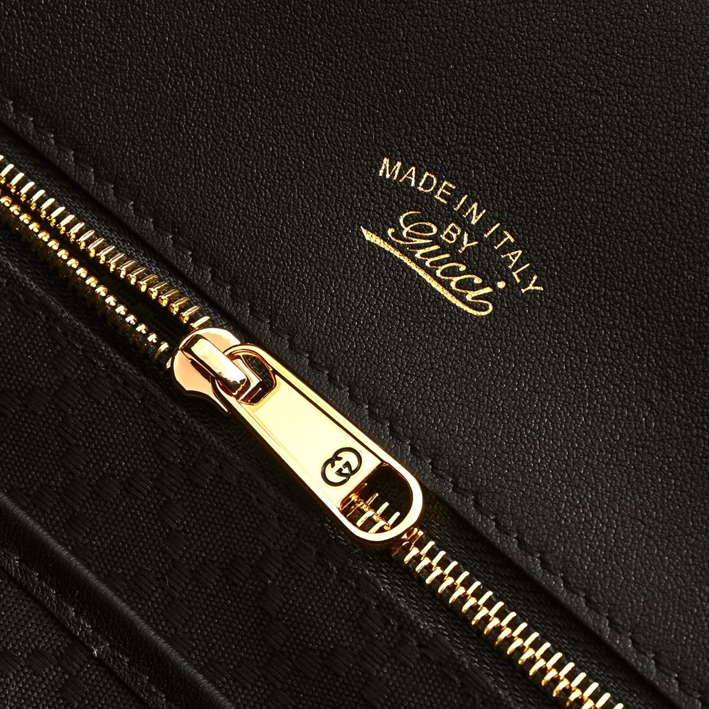 Gucci GG Paparazzo Medium Top Handle Bag