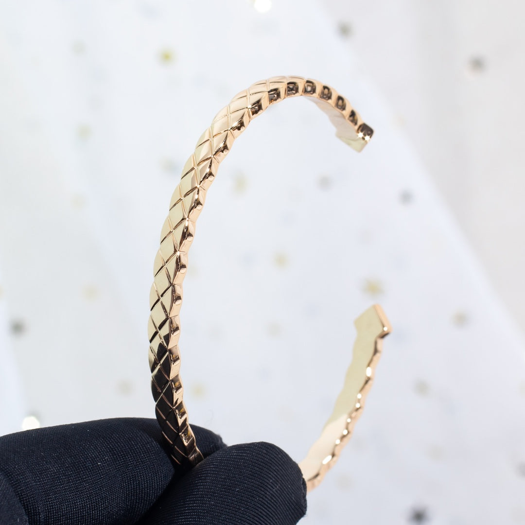 Chanel Crush Bracelet Open Cuff 2 Diamond