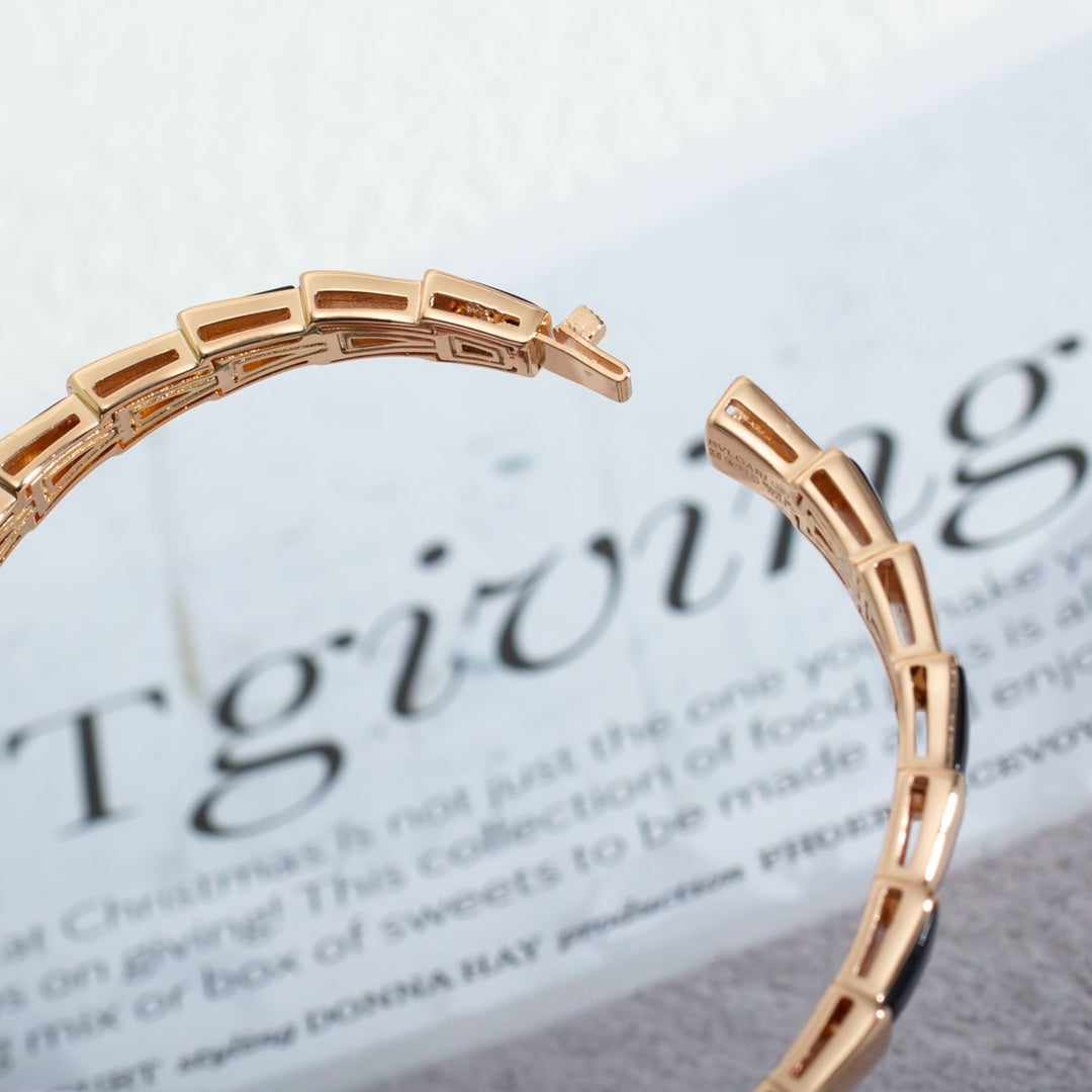BVLGARI SERPENTI BRACELET PINK GOLD ONYX