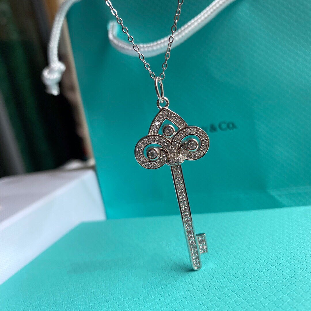 TIFFANY KEY NECKLACE DIAMOND