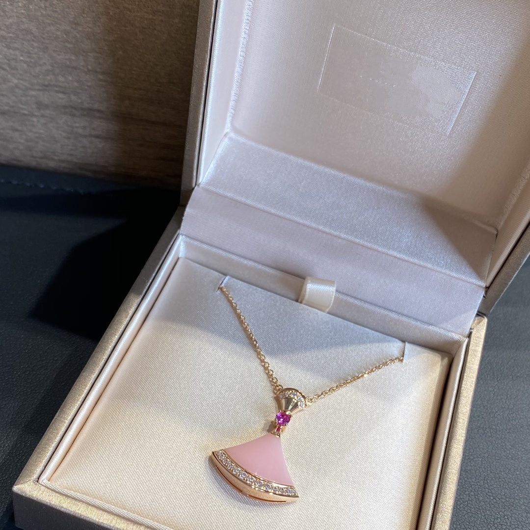 BVLGARI DREAM NECKLACE PINK OPAL