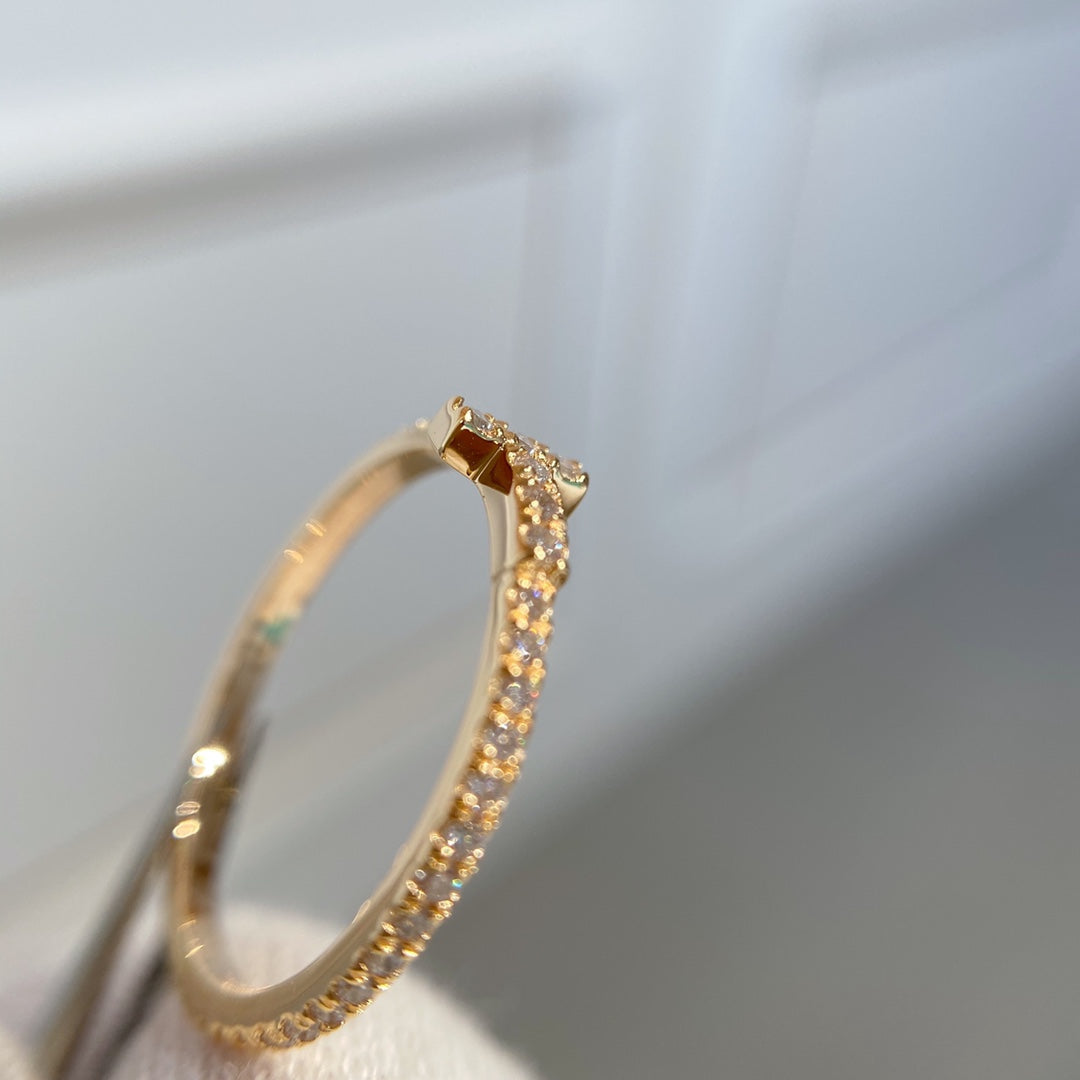TIFFANY T RING DIAMOND PINK GOLD