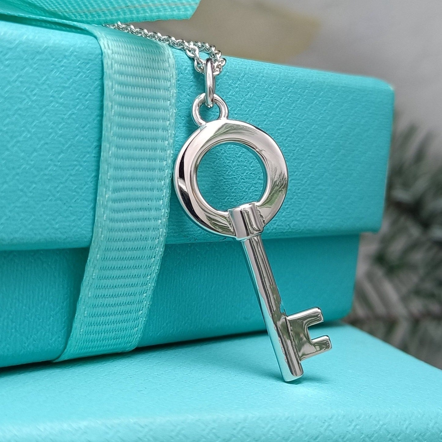 TIFFANY KEY NECKLACE