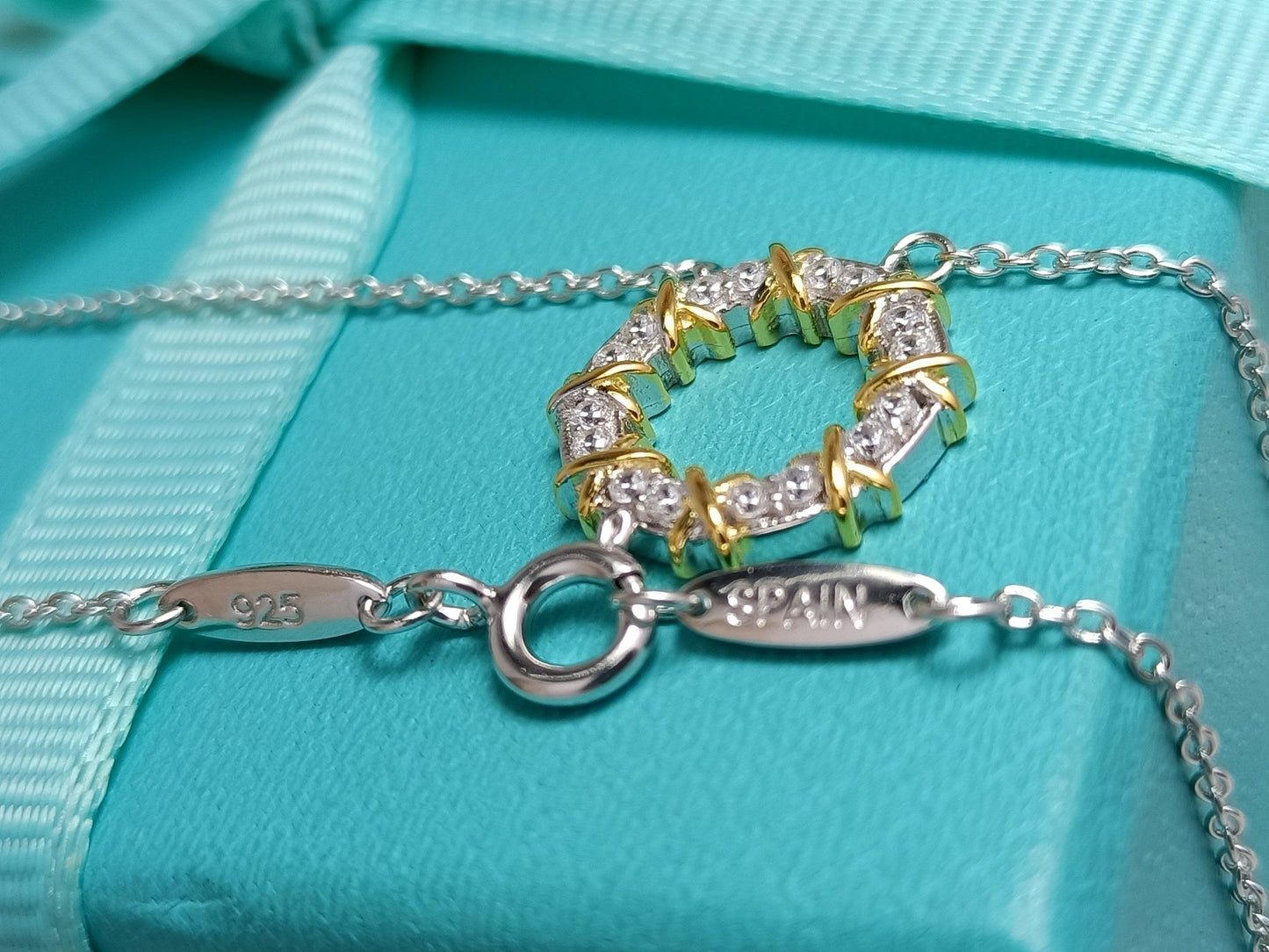 TIFFANY SIXTEEN STONE NECKLACE GOLD