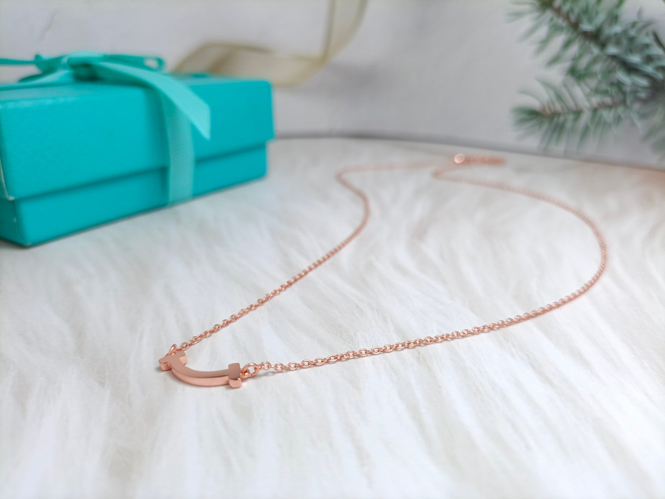 TIFFANY MINI SMILE PEDANT NECKLACE