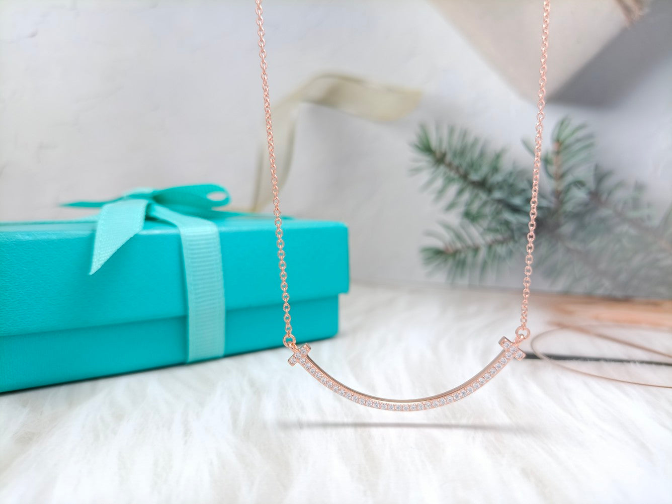 TIFFANY BIG SMILE PEDANT DIAMOND NECKLACE