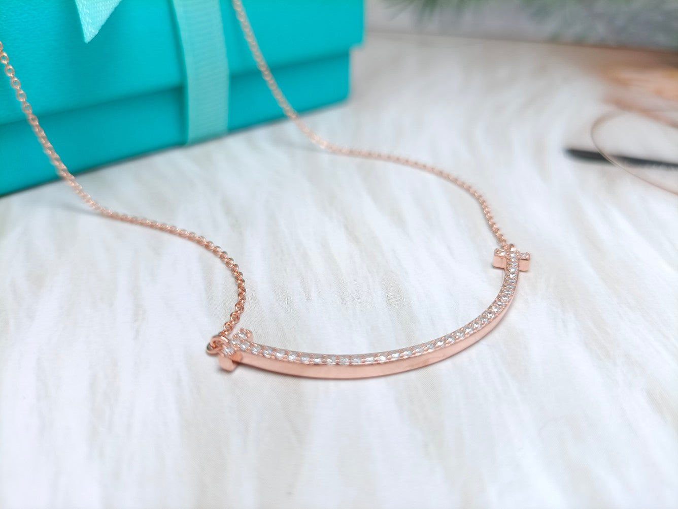 TIFFANY BIG SMILE PEDANT DIAMOND NECKLACE