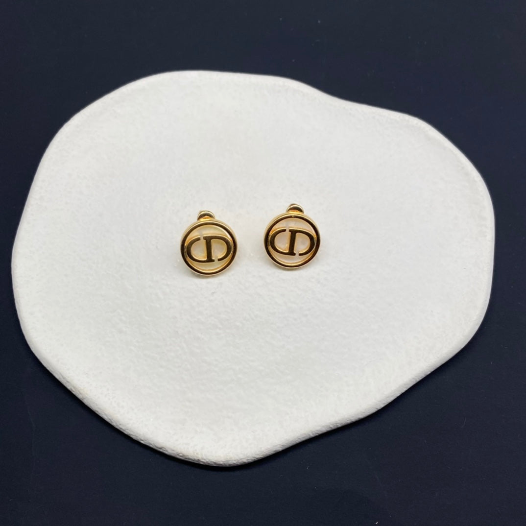 DIOR CD STUD EARRINGS MOP ANTIQUE GOLD