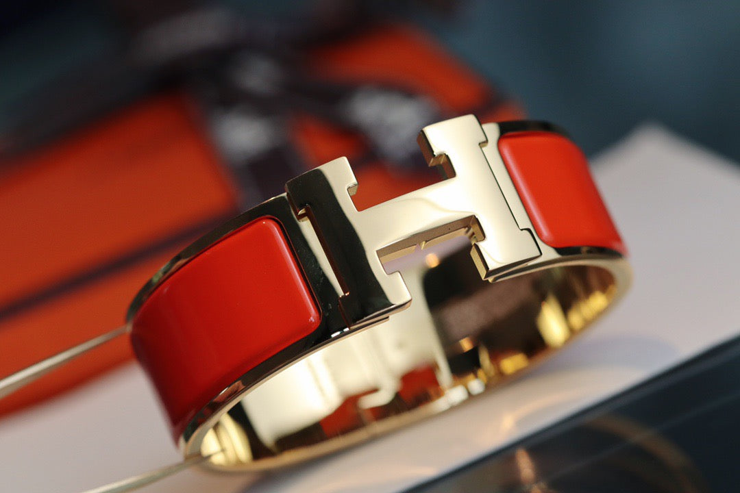 HERMES H BRACELET 18MM GOLD