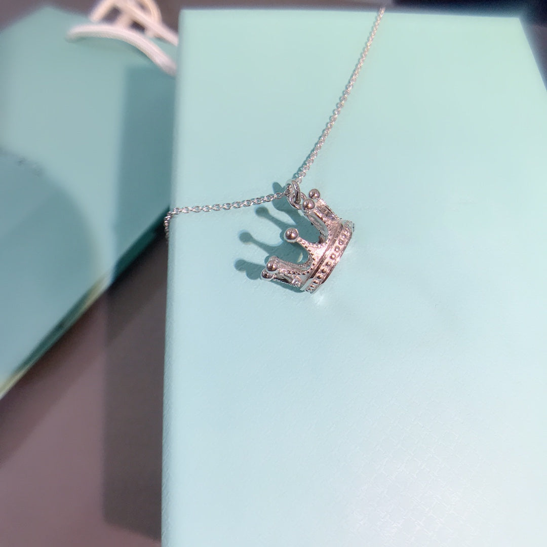 TIFFANY CROWN PEDANT NECKLACE