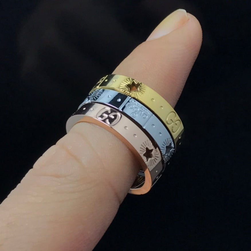 GUCCI ICON RING WITH STAR