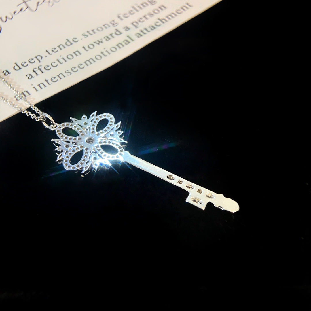 TIFFANY VICTORIA KEY PEDANT