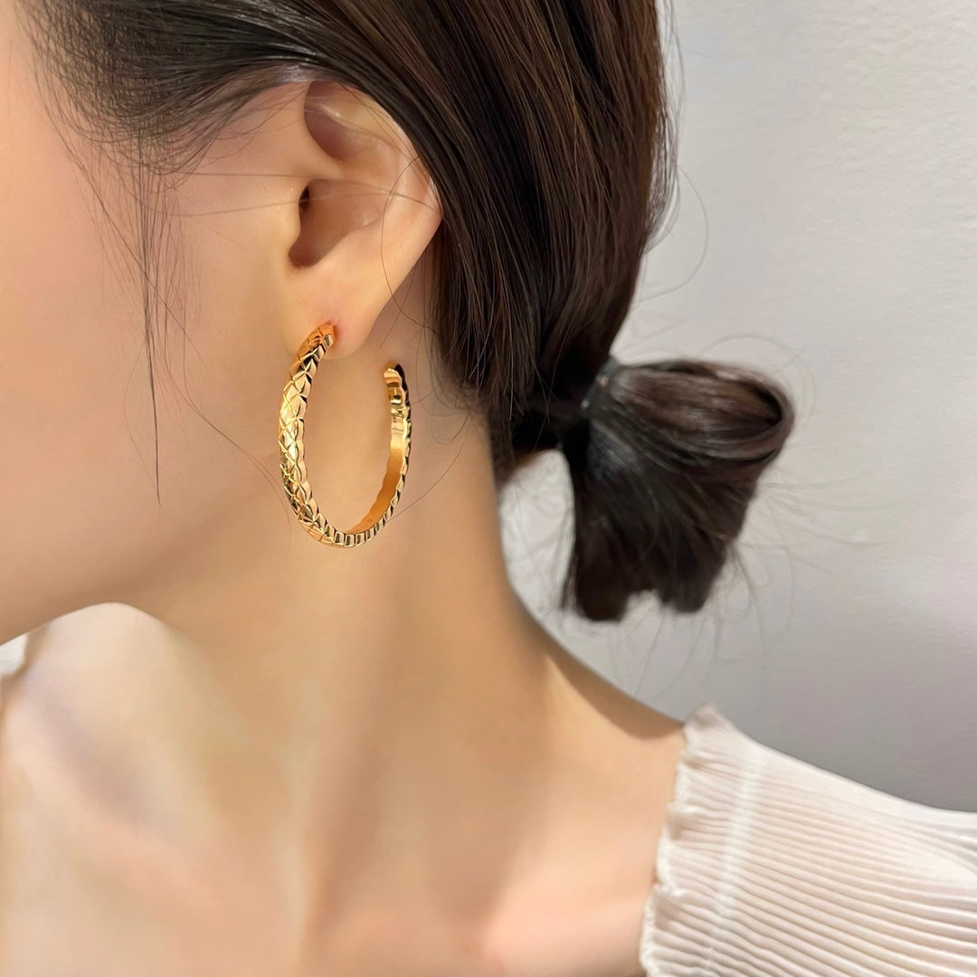 Chanel Crush Hoop Earrings
