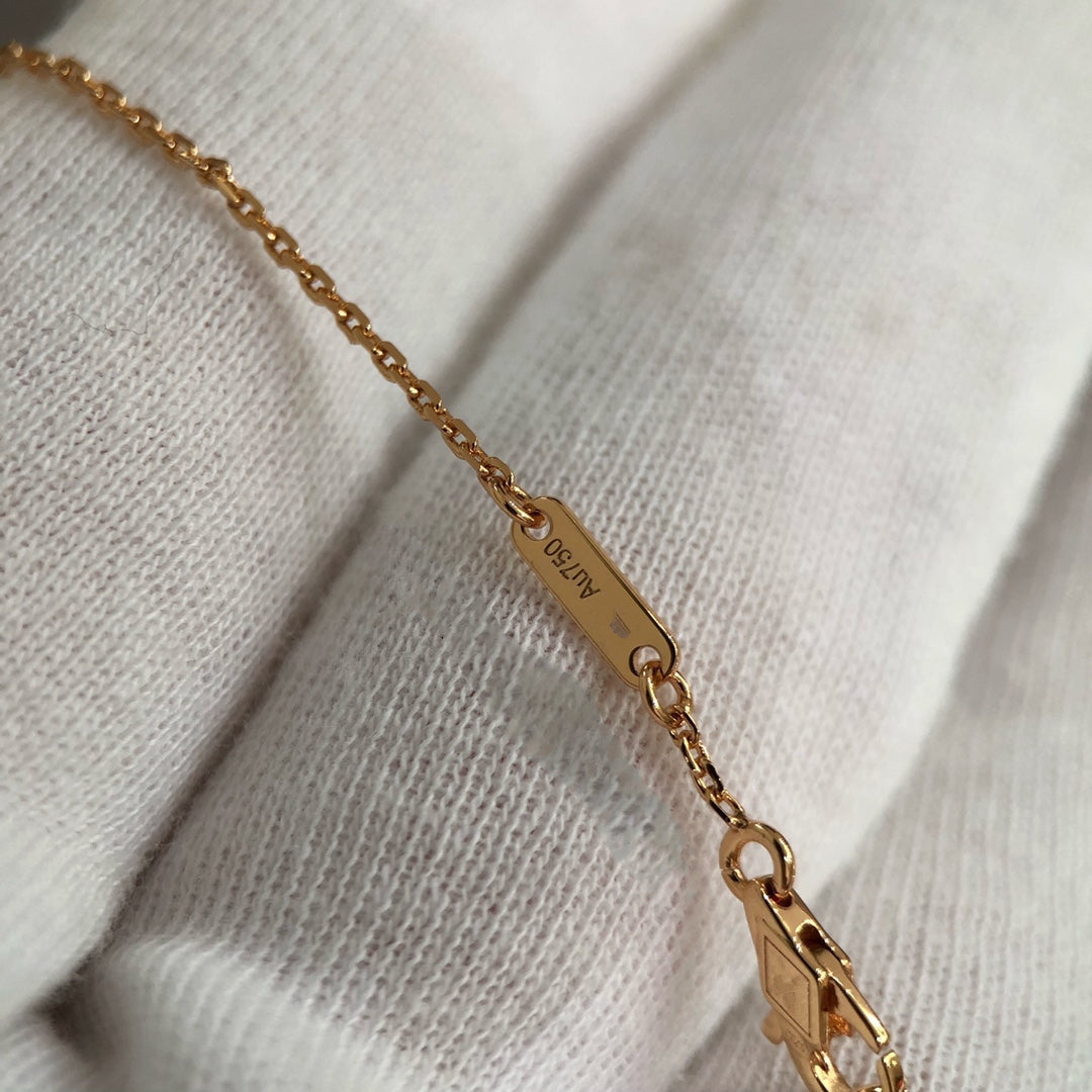 CHOPARD HEART CARNELIAN PINK GOLD NECKLACE