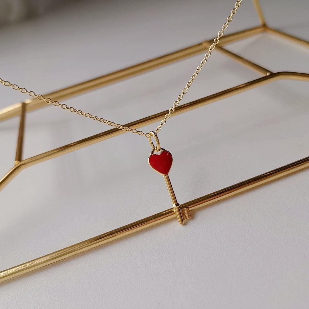 TIFFANY KEY PEDANT CARNELIAN HEART GOLD NECKLACE