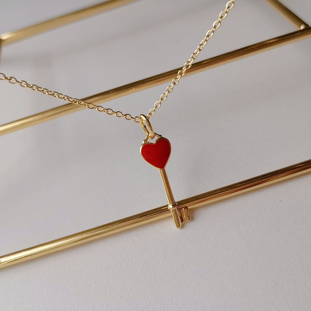 TIFFANY KEY PEDANT CARNELIAN HEART GOLD NECKLACE