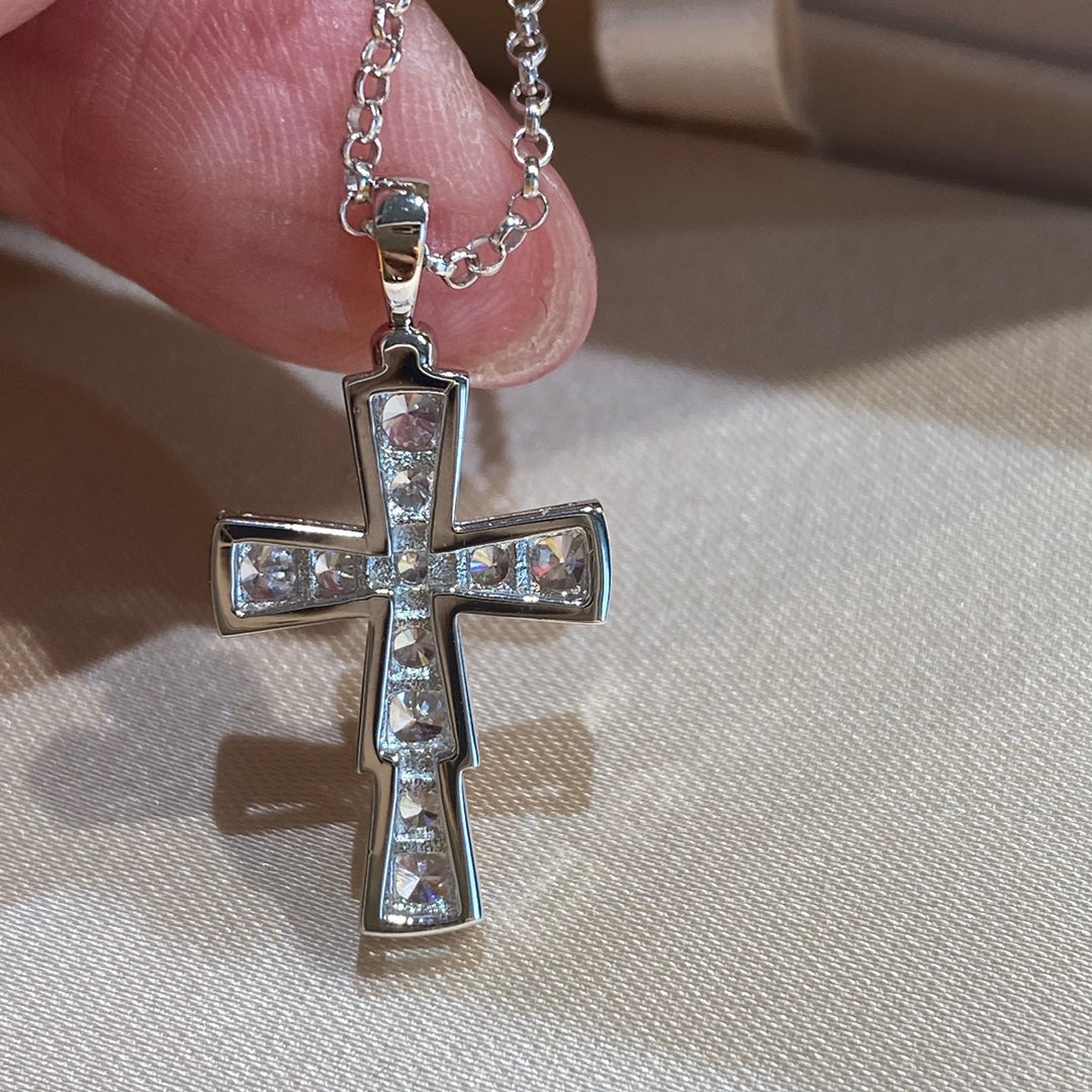 BVLGARI CROCE PEDANT DIAMOND NECKLACE