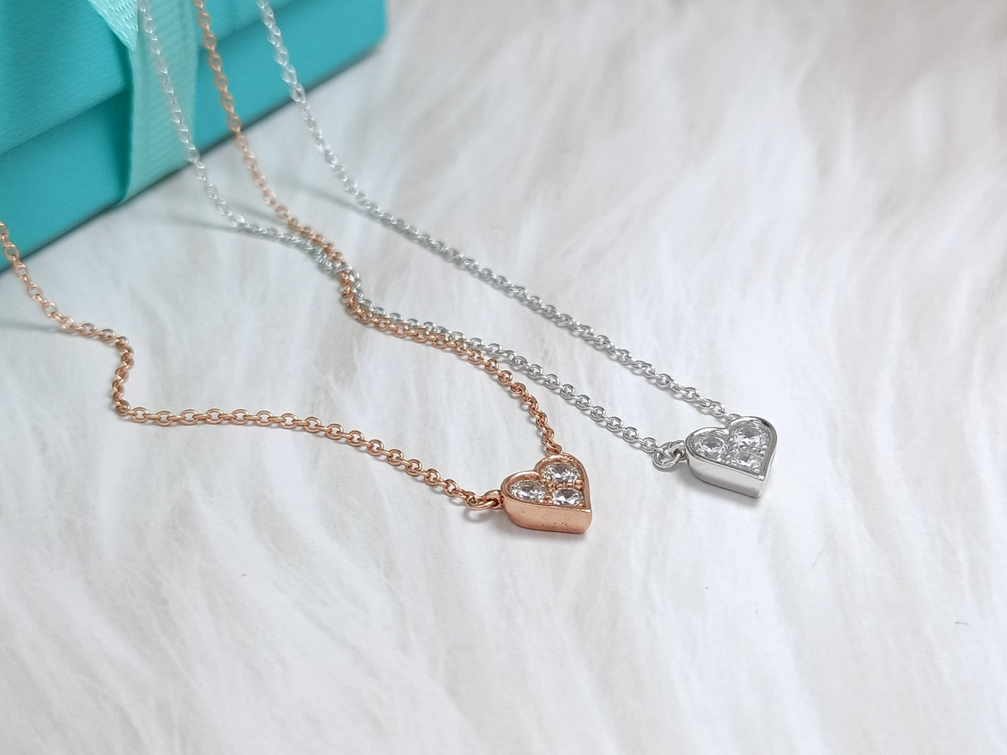 TIFFANY HEART 3 DIAMONDS PEDANT NECKLACE