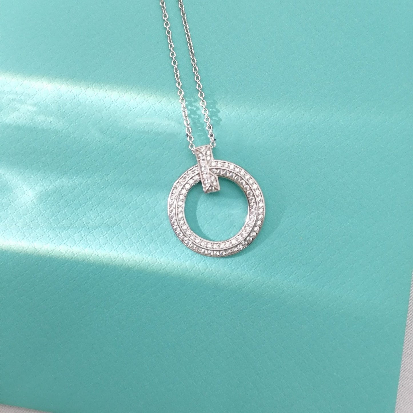 TIFFANY T WIRE PEDANT DIAMOND NECKLACE