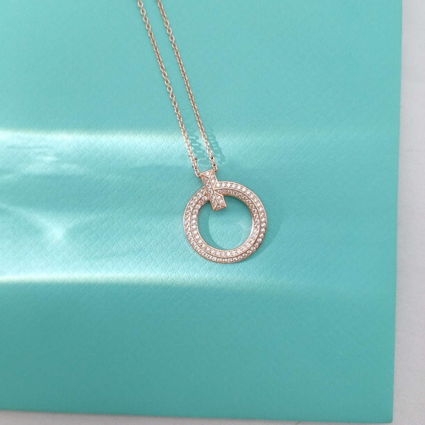 TIFFANY T WIRE PEDANT DIAMOND NECKLACE
