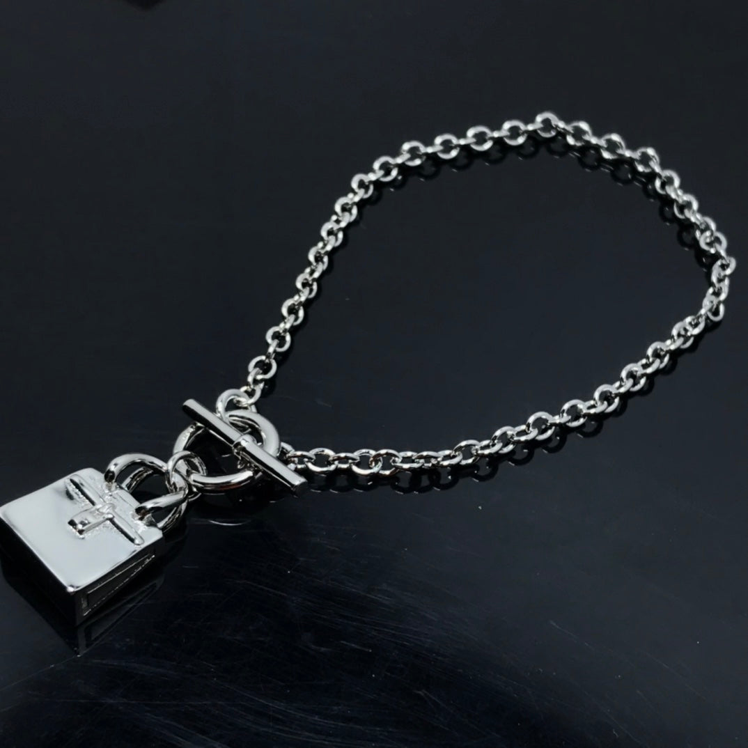 HERMES MINI BIRKIN CHAINE BRACELET
