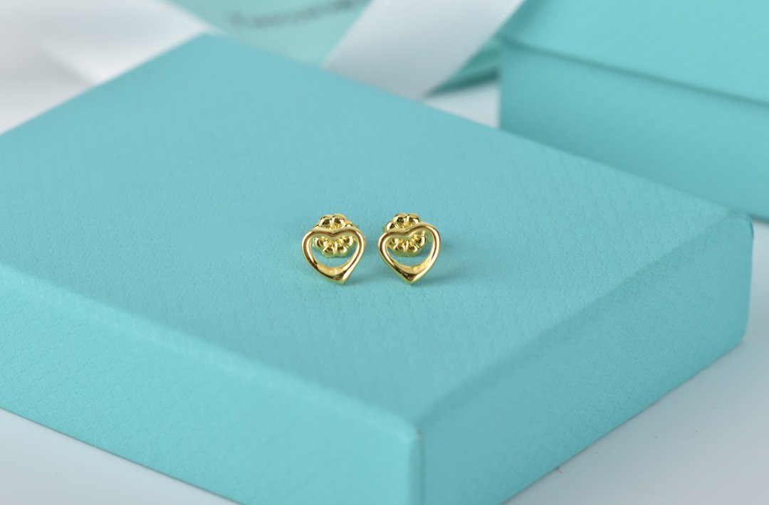 TIFFANY OPEN HEART STUD EARRINGS