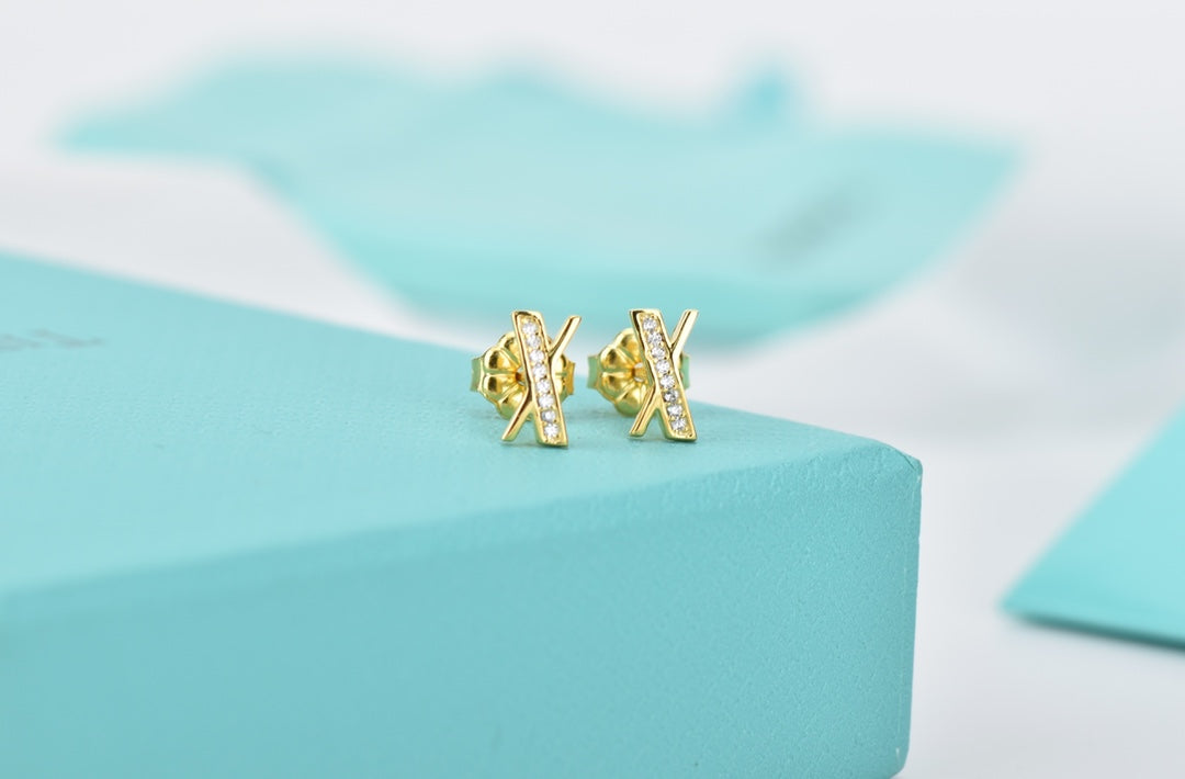 TIFFANY ATLAS DIAMOND STUD EARRINGS