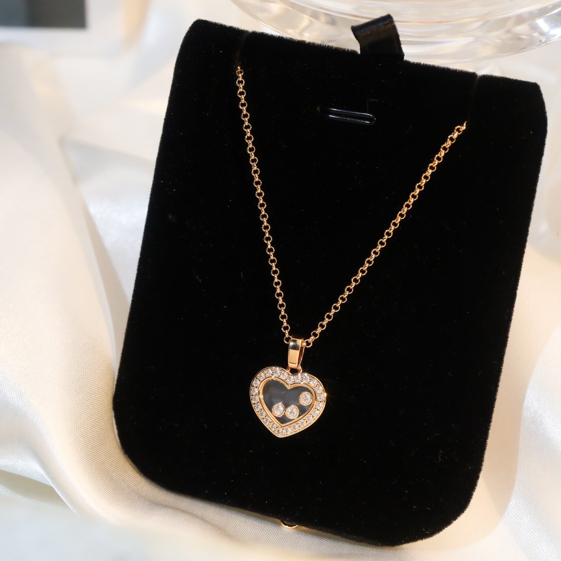 CHOPARD HEART PEDANT DIAMOND PINK GOLD NECKLACE