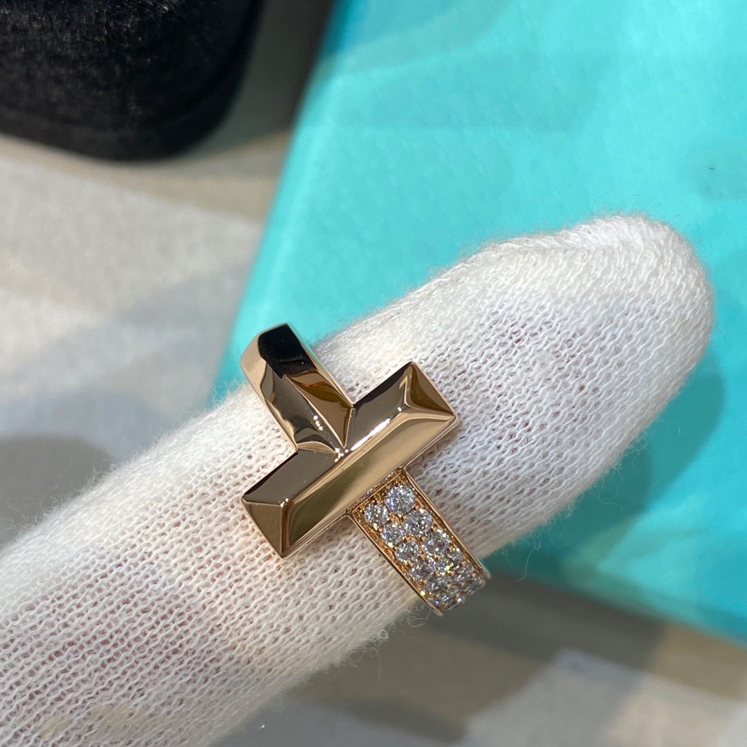 TIFFANY T WIRE MEDIUM DIAMOND RING