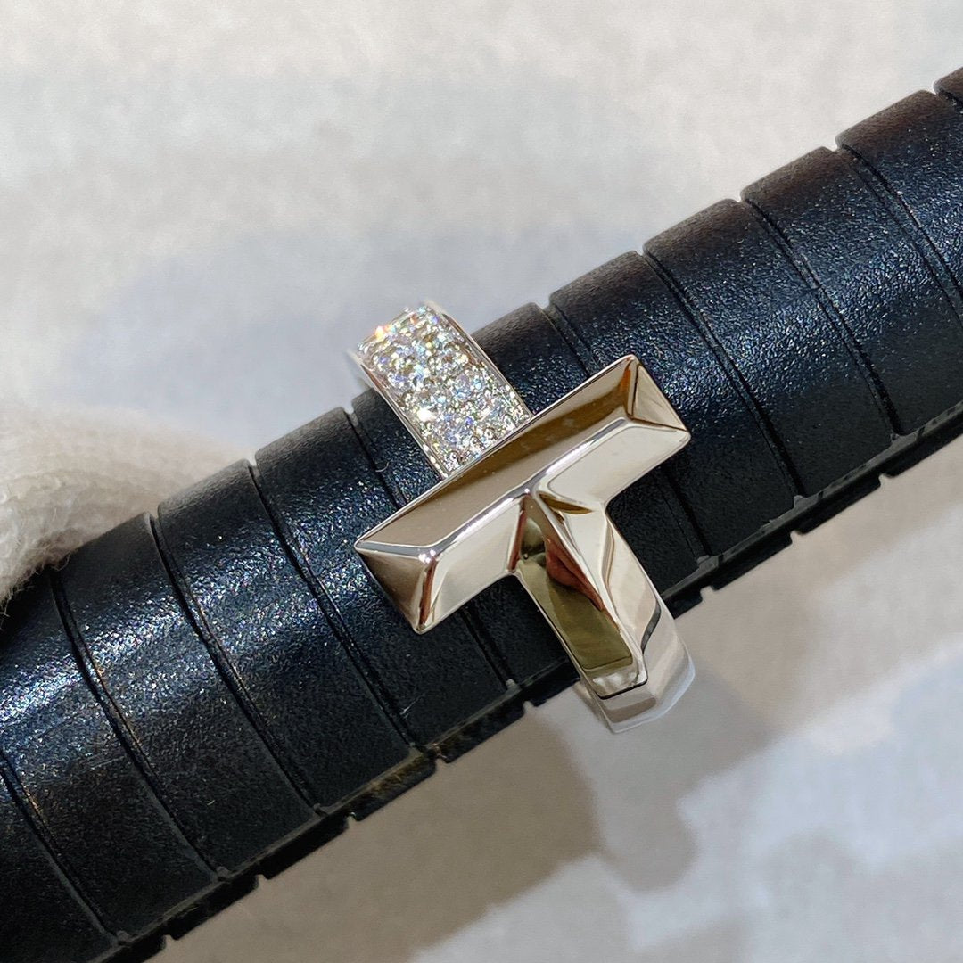 TIFFANY T WIRE MEDIUM DIAMOND RING