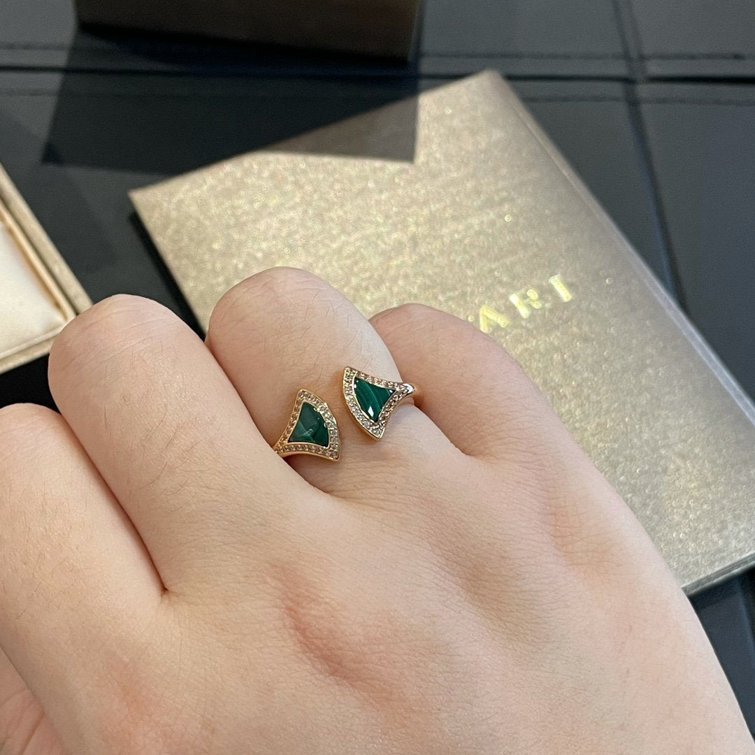 BVLGARI DREAM MALACHITE DIAMOND OPEN RING