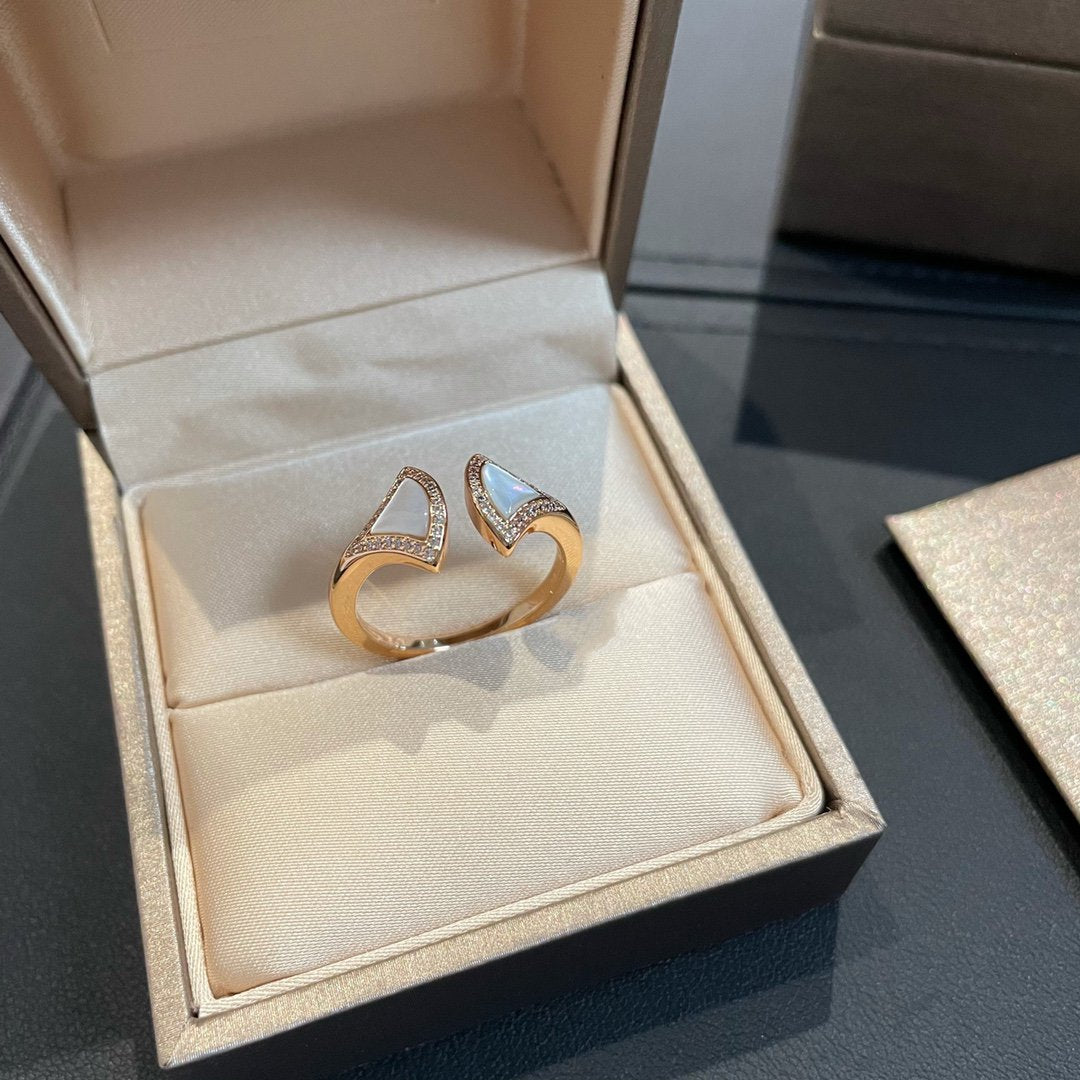 BVLGARI DREAM MOP DIAMOND OPEN RING