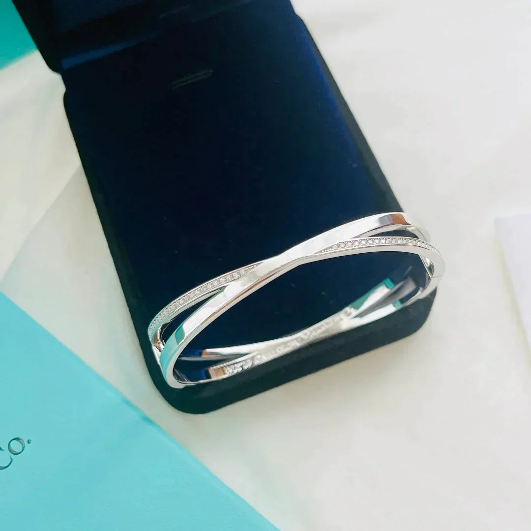 TIFFANY NARROW HINGED BANGLEIN WITH DIAMONDS SMALL