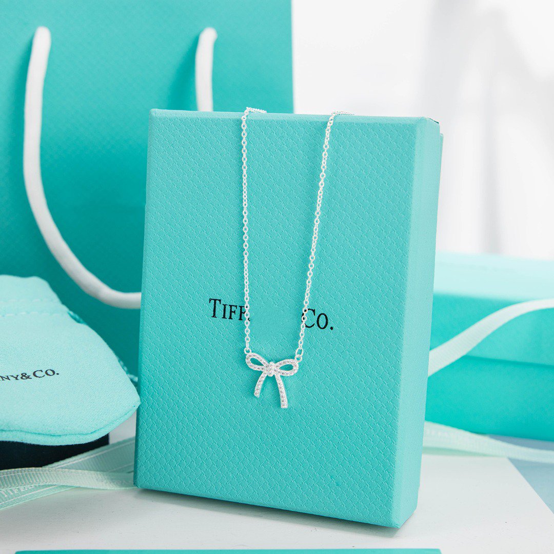 TIFFANY RIBBON NECKLACE BOW PENDANT DIAMOND CHARM CHAIN