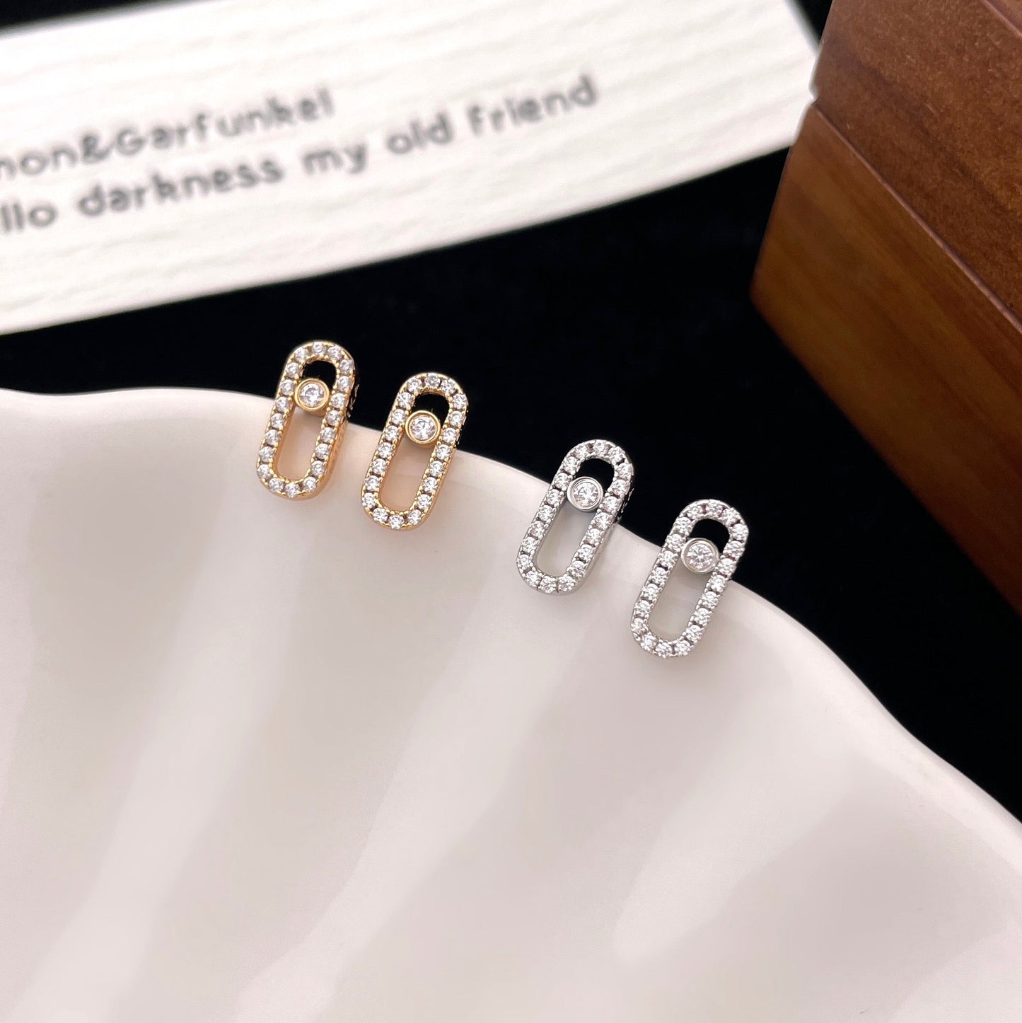 CHAUMET MOVE UNO DIAMOND SMALL EARRINGS