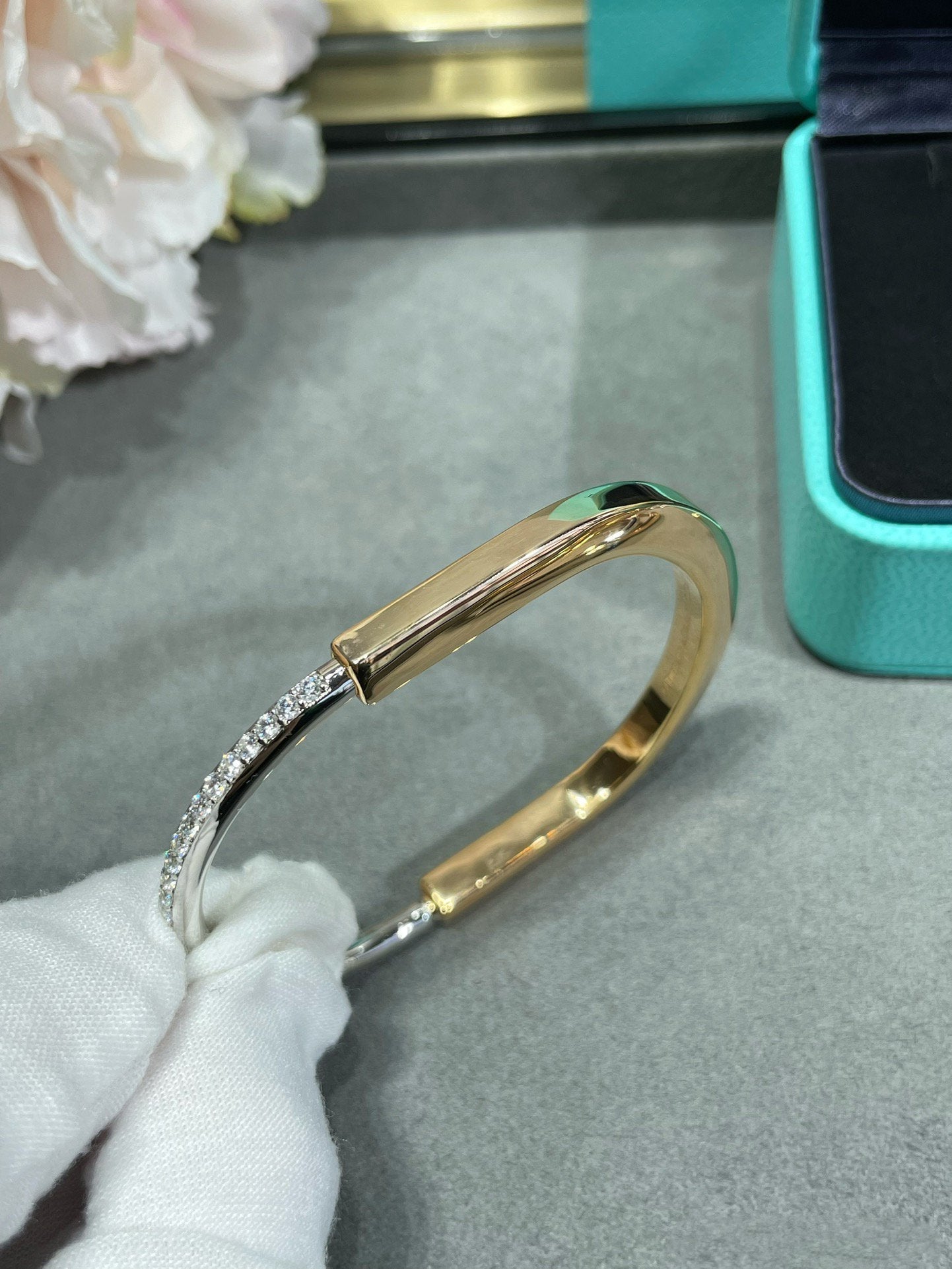 TIFFANY LOCK BRACELET DIAMOND