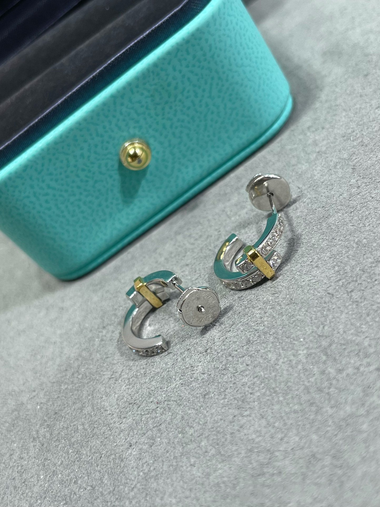 TIFFANY EDGE DIAMOND PINK GOLD EARRINGS